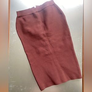 Mid-skirt, never-worn